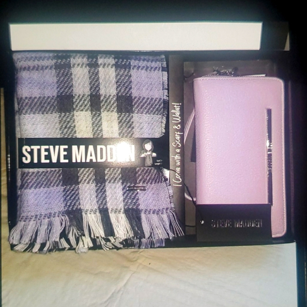 Scarf & Wallet Set